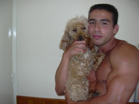 St&eacute;phane avec sa petite chienne Candy